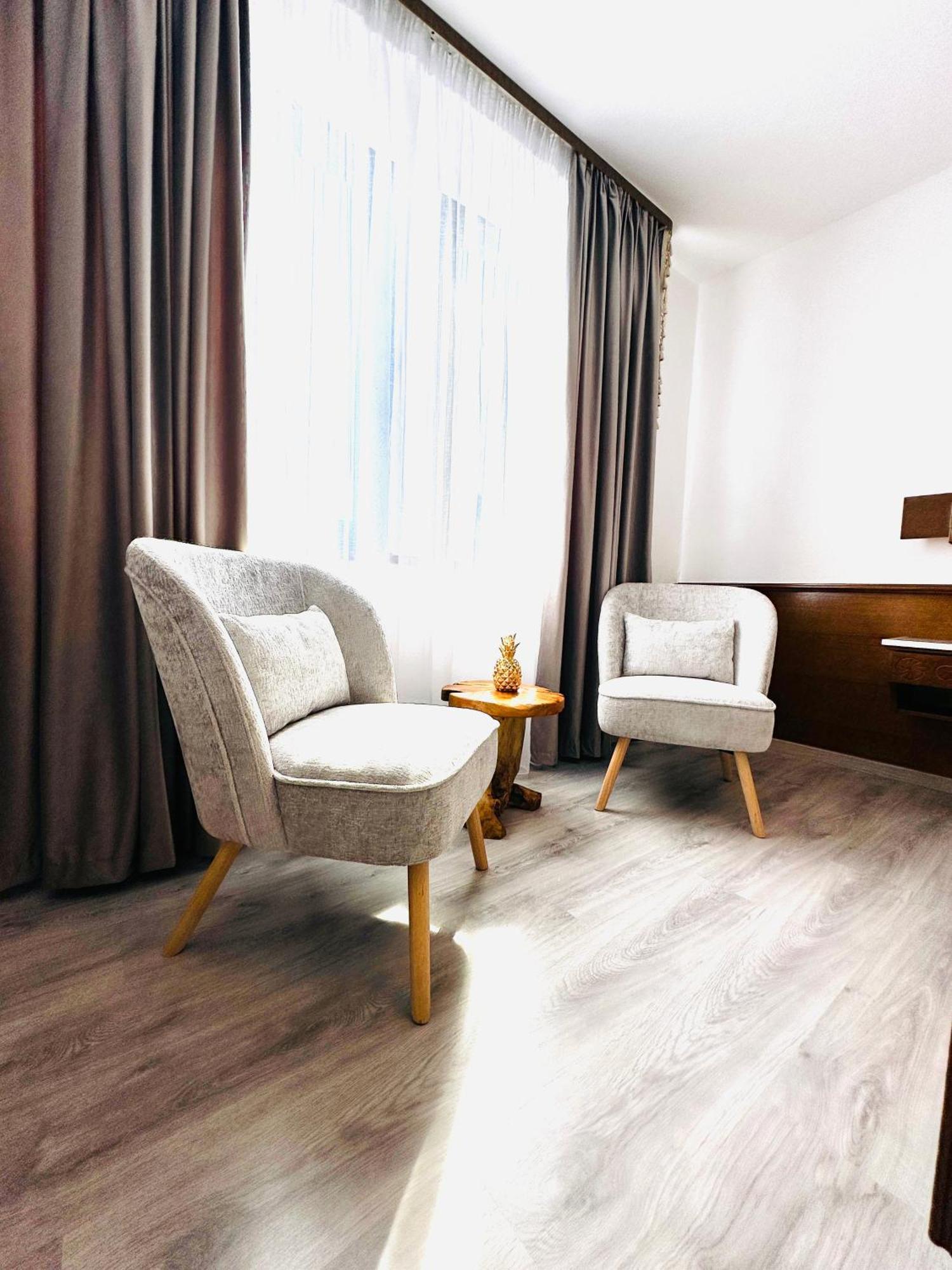 Haus Benico -Pension- Эрнст Экстерьер фото